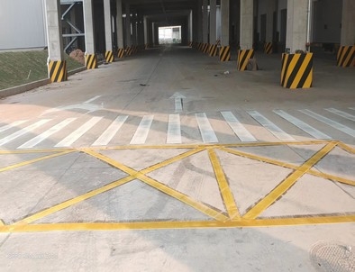 新余新余厂区道路标线施工